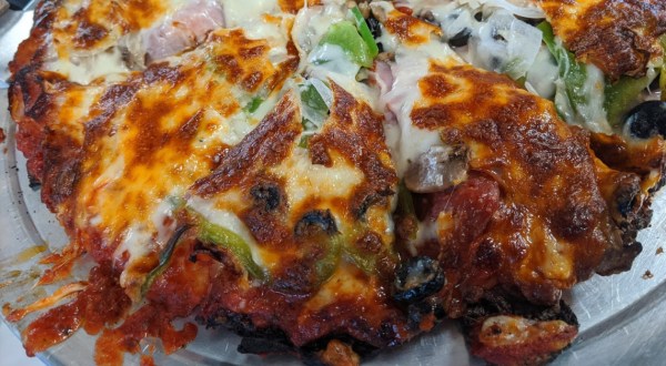 You’ve Never Seen A Pizza As Cheesy, Gooey, Or Loaded With Goodness As The Pies From Myles Pizza Pub In South Carolina