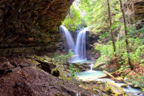 A Drone Flew High Above A Hidden Waterfall In Kentucky And Caught The Most Incredible Footage
