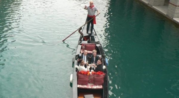 Old World Gondoliers In Indiana Will Transport You To Venice, Italy With Their Romantic Boat Rides