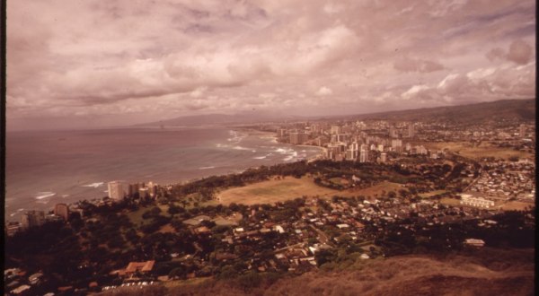 These Incredible Photos Will Transport You To The Waikiki, Hawaii Of Yesteryear
