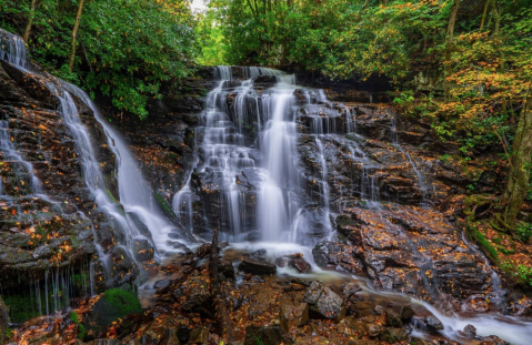 Soco Falls Is A Scenic Outdoor Spot In North Carolina That's A Nature Lover’s Dream Come True