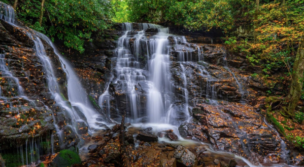 Soco Falls Is A Scenic Outdoor Spot In North Carolina That’s A Nature Lover’s Dream Come True