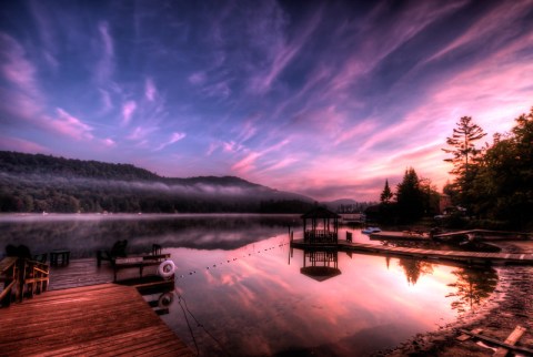 The Sunrises At This Lake In New York Are Worth Waking Up Early For