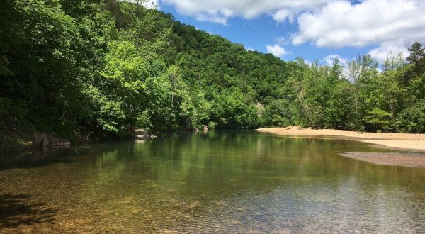 Missouri’s Most Refreshing Hike Will Lead You Straight To A Beautiful Swimming Hole