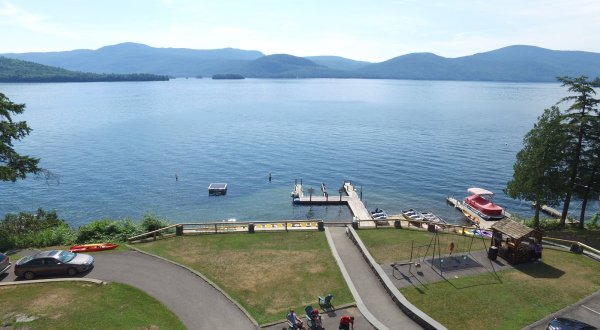 These Quaint Cottages On The Shores Of Lake George In New York Will Make Your Summer Splendid