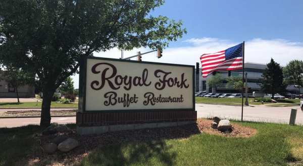 The Iconic Royal Fork Buffet In South Dakota Is Re-Opening As A Cafeteria-Style Restaurant