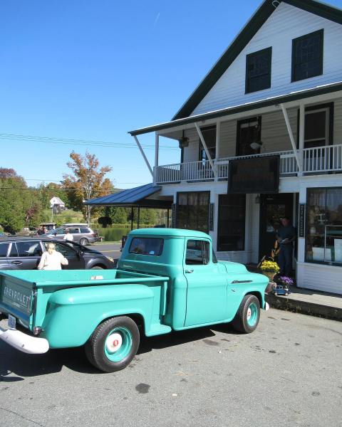 You Must Visit The Barnard General Store, One Of The Oldest And Finest General Stores In Vermont