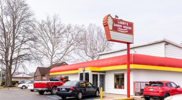 Enjoy A Footlong And Ice Cream Sundae At Larry’s Dawg House, An Ohio Classic Since 1972