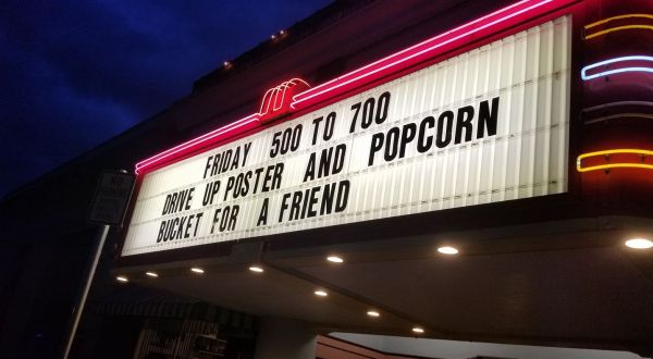 Oregonians Watching Movies At Home Can Enjoy Real Movie Theater Popcorn From These 3 Theaters