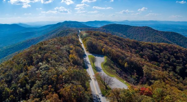 These 15 Photos Show There’s No Place As Scenic As The Blue Ridge Parkway In Virginia