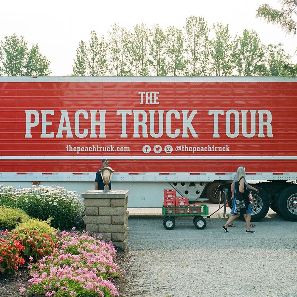 Enjoy Fresh Georgia Peaches When The Peach Truck Visits Kentucky