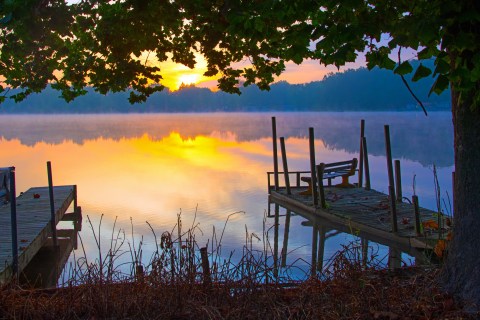 The Sunrises At This Lake In Indiana Are Worth Waking Up Early For