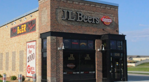 JL Beers Is The North Dakota Based Burger Joint People Can't Get Enough Of