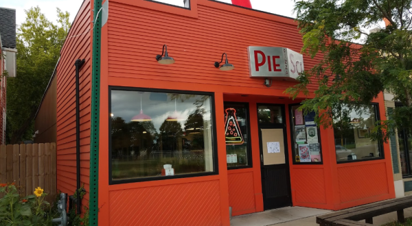 Take Pizza Night To New Levels With The BLT Pizza At Pie-Sci In Detroit