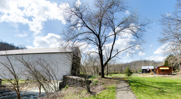 Take A Little Road Trip To The Historic Walcott Covered Bridge In Kentucky And Grab Some Ice Cream While You’re At It
