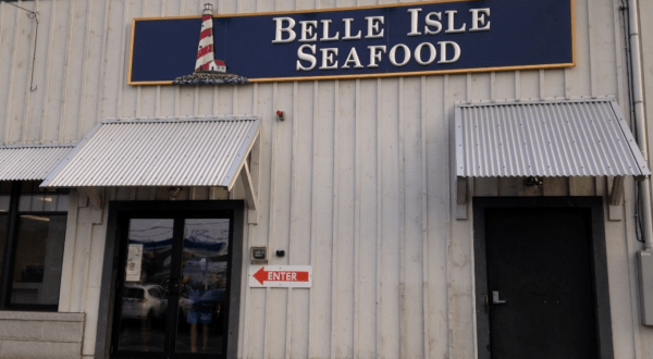 Stuff Your Face With Endless Seafood At Belle Isle In Massachusetts