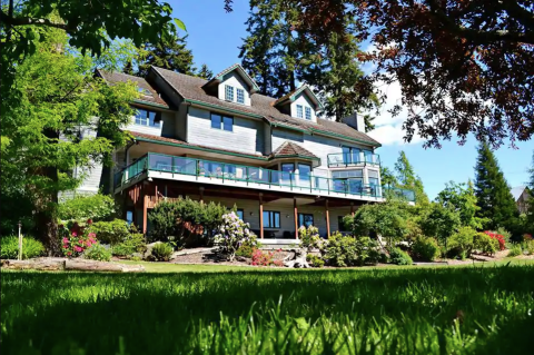 Escape To The Quintessa, A Gorgeous Garden Property On Washington's Whidbey Island