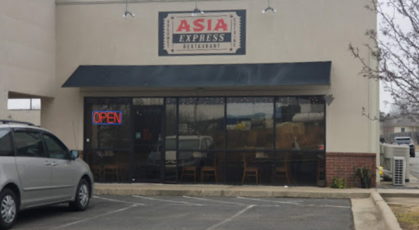 Twist Up Your Tastebuds With The Greek And Asian Cuisine At Arkansas’ Asia Express