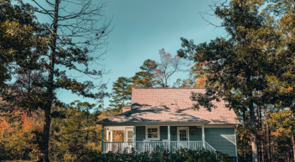 These Quaint Cottages On The Edge Of The Ouachita Mountains In Arkansas Will Make Your Summer Splendid