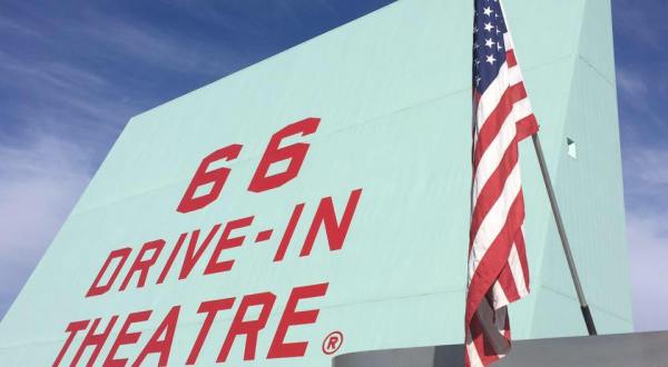 Catch A Film Under The Stars At 66 Drive-In, An Old-Fashioned Drive-In Theater In Missouri