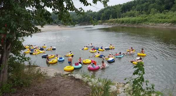 Raccoon River Excursions In Iowa Is Officially Open And Here’s What You Need To Know