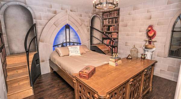 There’s A Harry Potter-Themed Airbnb In Florida And It’s Truly Magical