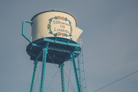 Try To Spot These Quirky Water Towers On Your Next Minnesota Road Trip