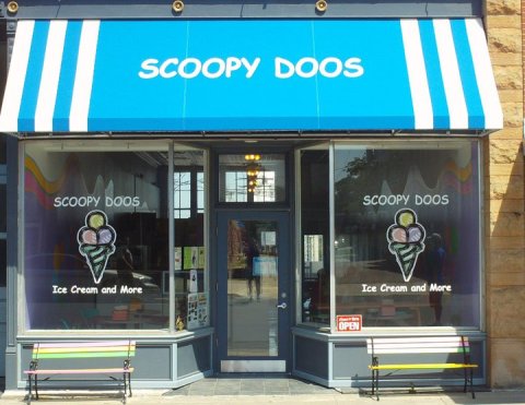 Craft The Perfect Sundae From More Than 16 Flavors Of Ice Cream At Scoopy Doo's In Iowa