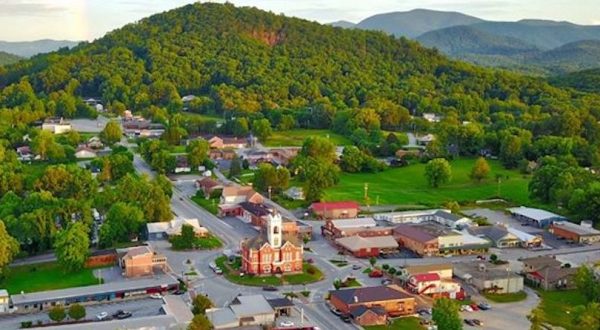 Plan A Trip To Blairsville, One Of Georgia’s Best Small Towns