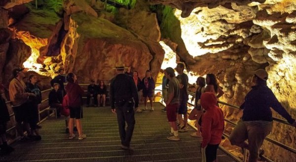 The South Dakota Cave Tour In Jewel Cave National Monument That Belongs On Your Bucket List
