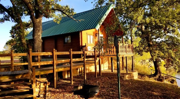 Settle Into A Cozy Cabin When You Stay Overnight At The Forested Cross Timbers State Park In Kansas