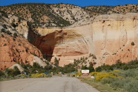 The Echo Amphitheater Is One Of New Mexico's Best Natural Hidden Gems That's Worth A Visit
