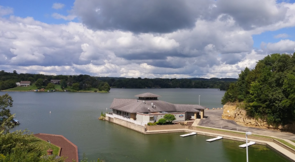The Lake Views From The Cove At Apple Canyon Lake In Illinois Are As Praiseworthy As The Food