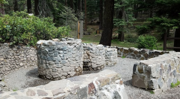 Quench Your Thirst And Enjoy A Shady Picnic At Tub Springs State Wayside In Oregon