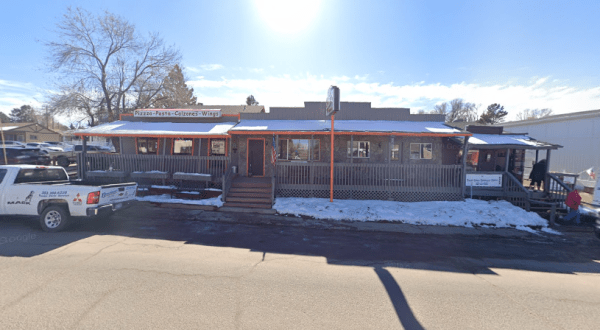 One Of The Very Best Small-Town Pizza Joints In Colorado Is Bino’s Pizza in Kiowa