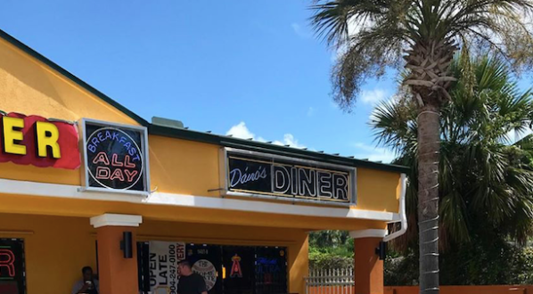 Dano’s Diner In Florida Is A Burger-Centric Eatery The Locals Love