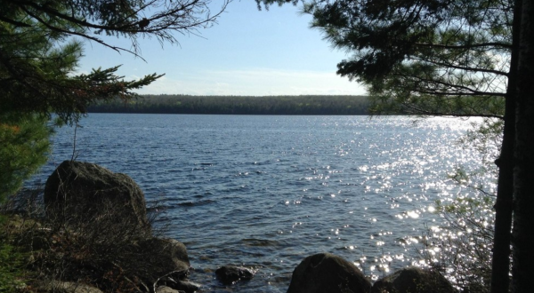 This 1-Mile Hike In Maine Will Lead You Straight To The Shores Of A Beautiful Lake