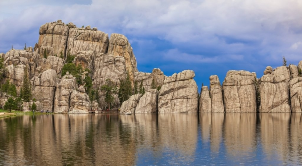 Here’s The Ultimate Bucket List For South Dakotans Who Are Obsessed With Nature