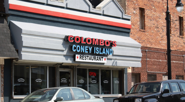Grab Some Napkins, The Messy (But Amazing) Coney Dogs At Colombo’s In Detroit Are A Must-Try
