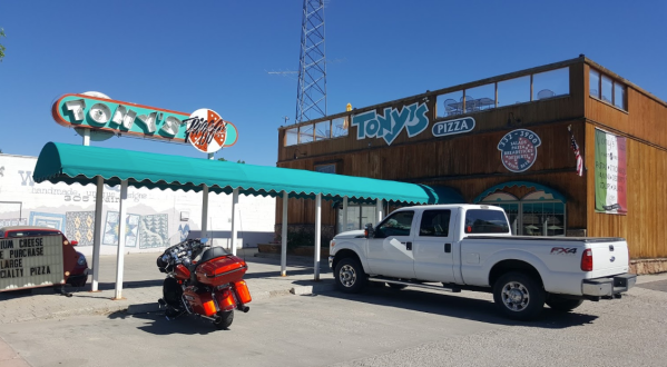 Tony’s Pizza Is The Small Town Wyoming Restaurant You’ll Fall In Love With