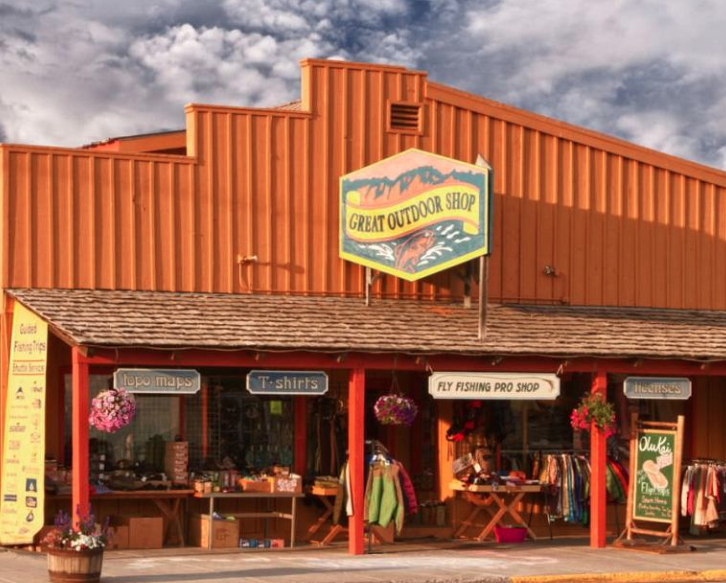 Visit The Landmark Great Outdoor Shop In The Mountain Town Pinedale