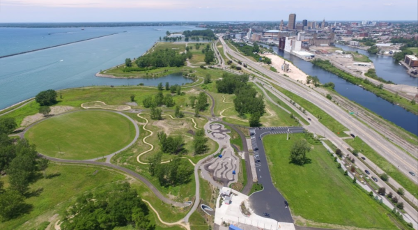 The Outer Harbor Lakeside Bike Park In Buffalo Truly Has It All