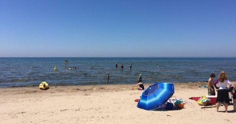 5 Lake Ontario Beaches In New York That’ll Make You Feel Like You’re At The Ocean