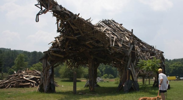 Vermont’s Vermontasaurus Sculpture Might Just Be The Most Bizarre Piece Of Art You’ve Ever Seen