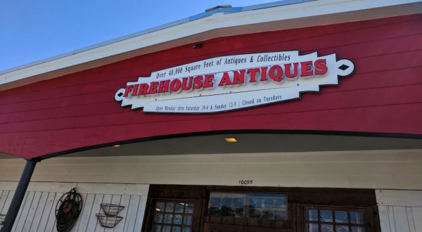 Go Hunting For Treasures At Firehouse Antiques & Collectibles, A 40,000+ Square Foot Antique Mall In Alabama