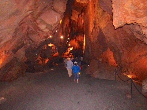Shenandoah Caverns Tour Is A Unique Virginia Adventure That Belongs On Your Bucket List 