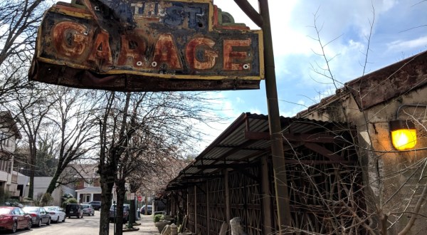 The Garage In Alabama Is One Of The South’s Best Dive Bars For 2020