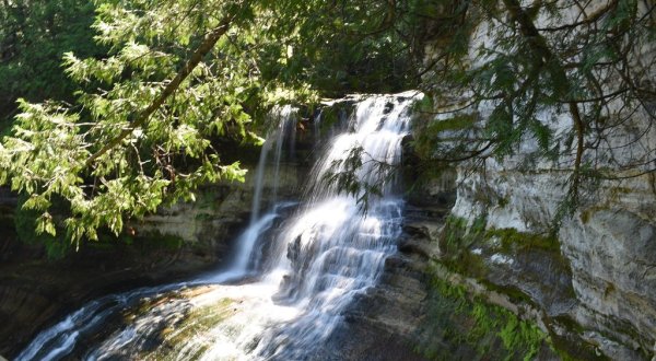 This Easy, Mile-Long Trail Leads To Laughing Whitefish Falls, One Of Michigan’s Most Underrated Waterfalls