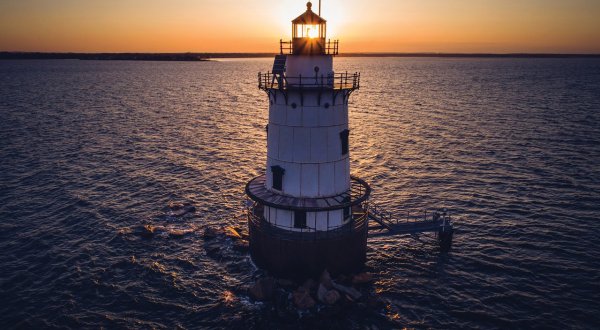 Conimicut Point Park Has Exclusive Views Of One Of Rhode Island’s Oldest Lighthouses