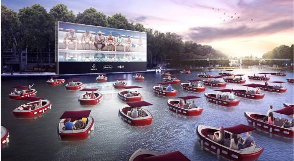 A Floating Cinema With A Fleet Of Private Boats And Free Popcorn Is Coming To Florida This Fall